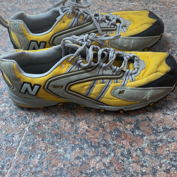 New balance women’s sneakers - Picture 3 of 8